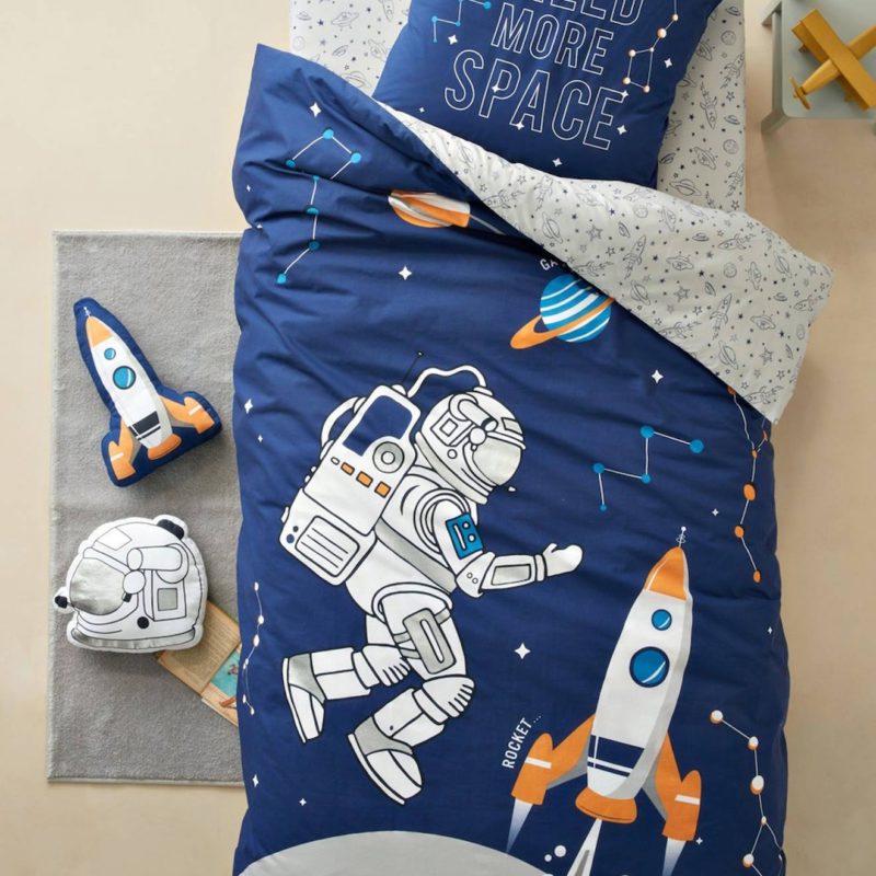 Astronaut and space rocket themed duvet set