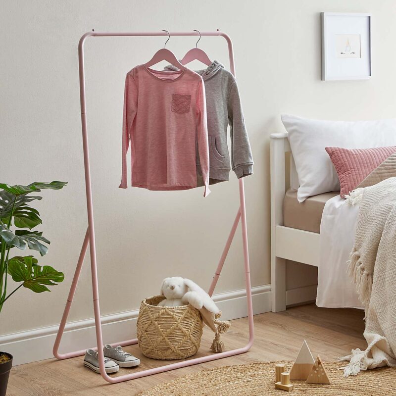 Freestanding hanging rail - pink