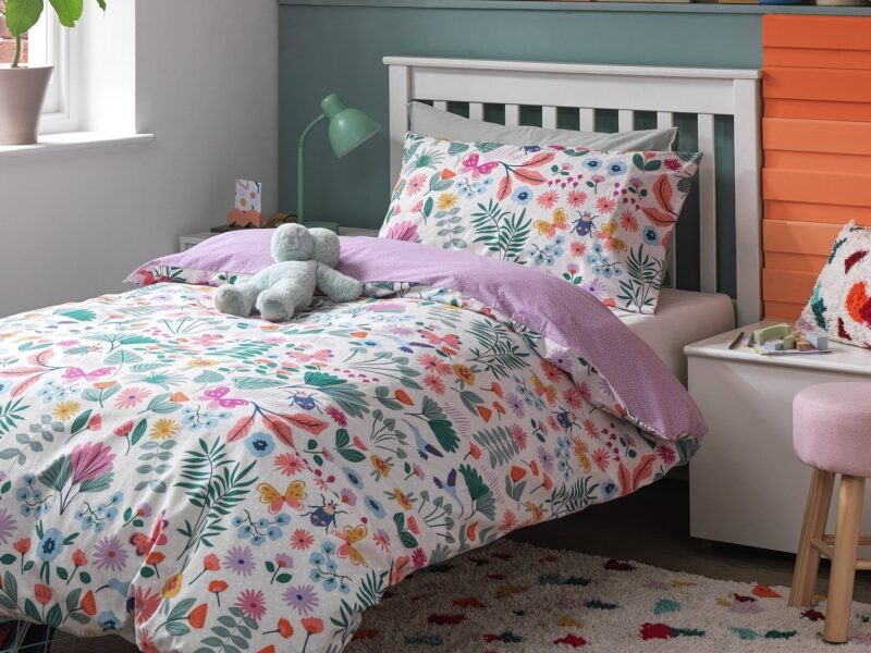 Floral bedding set