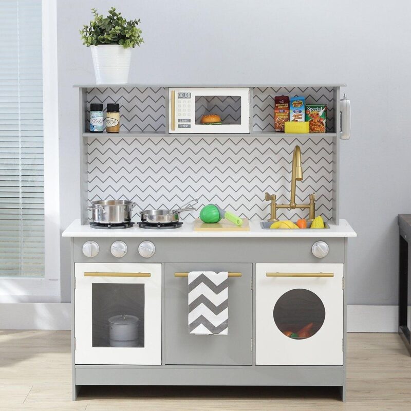 Contemporary role-play kitchen