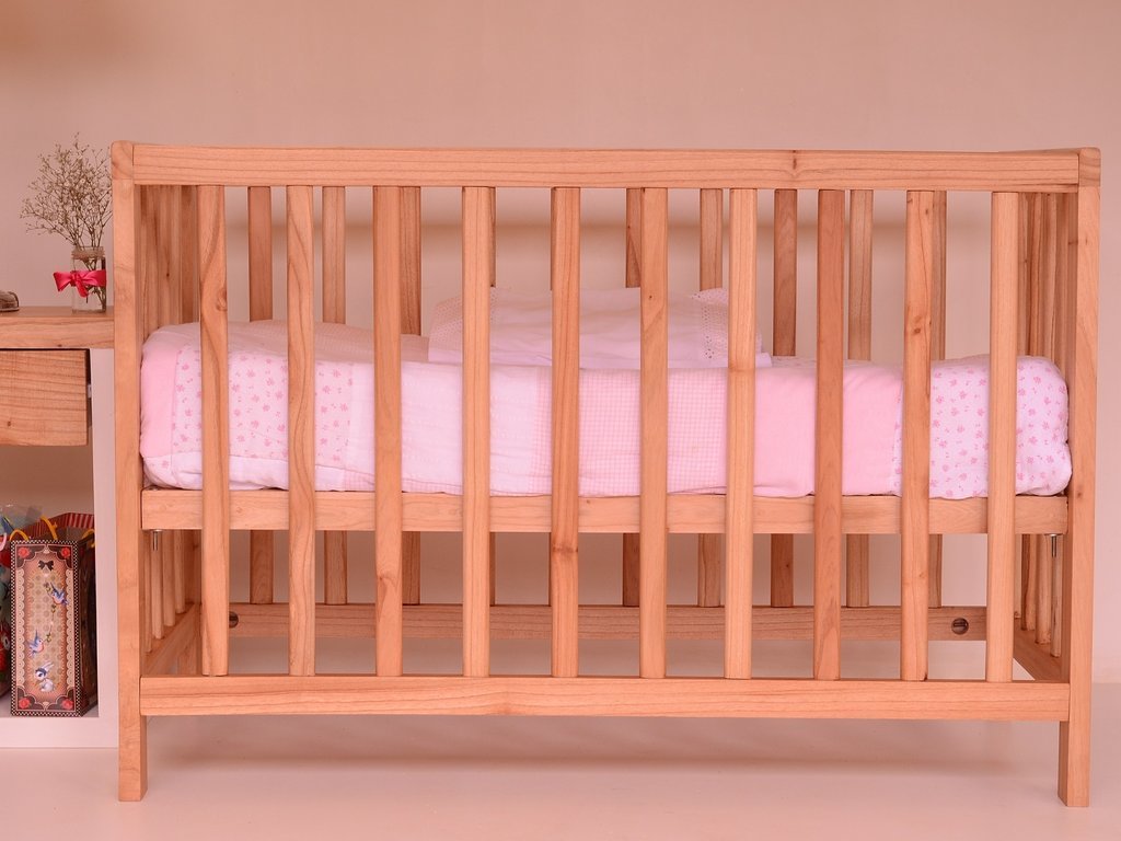 Child's crib