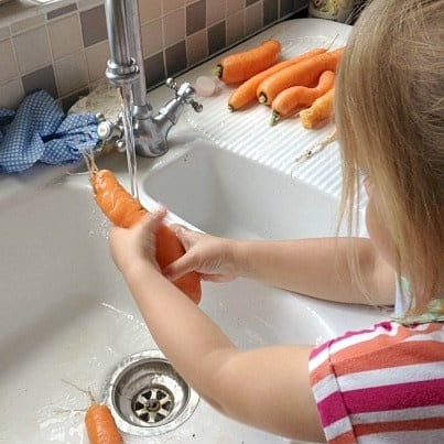 Washing the carrots