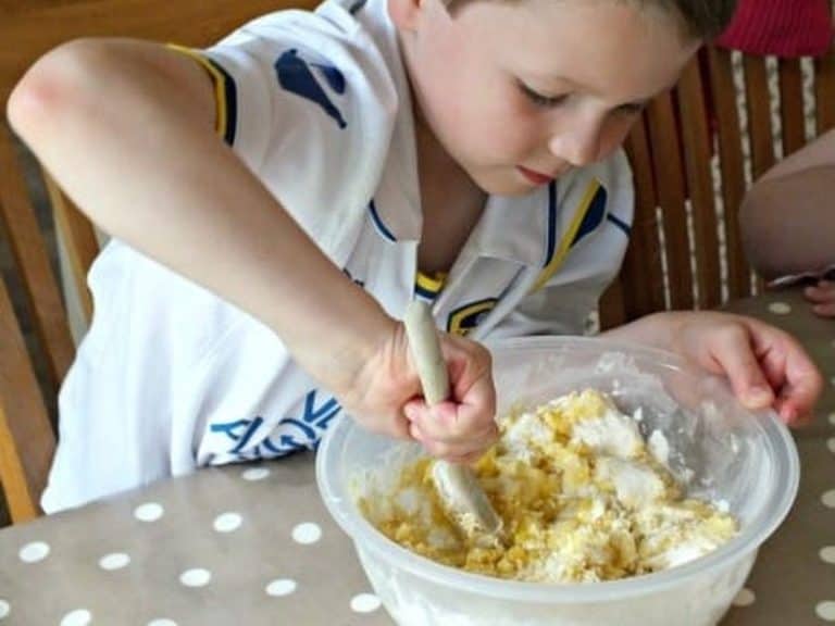 Chocolate cake mixing