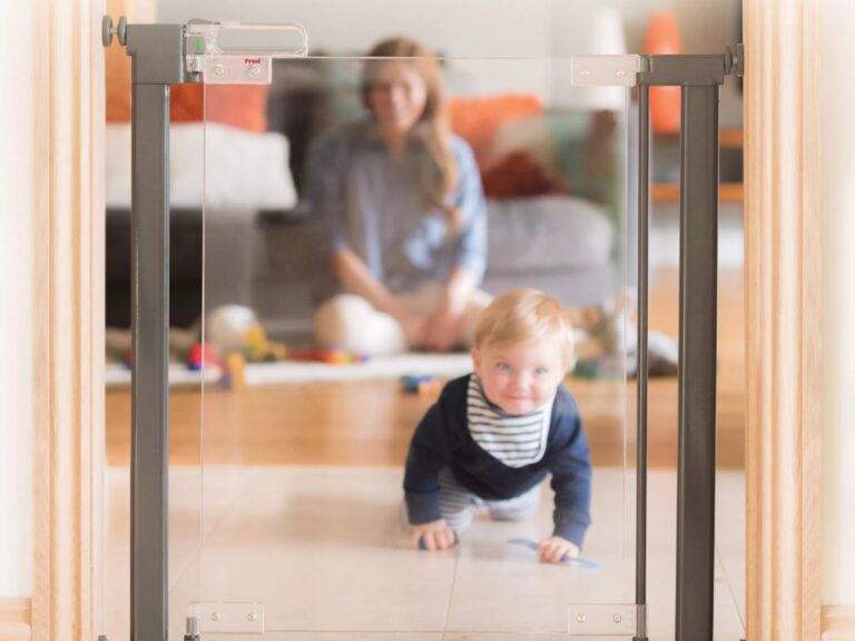 Clear view baby safety gate