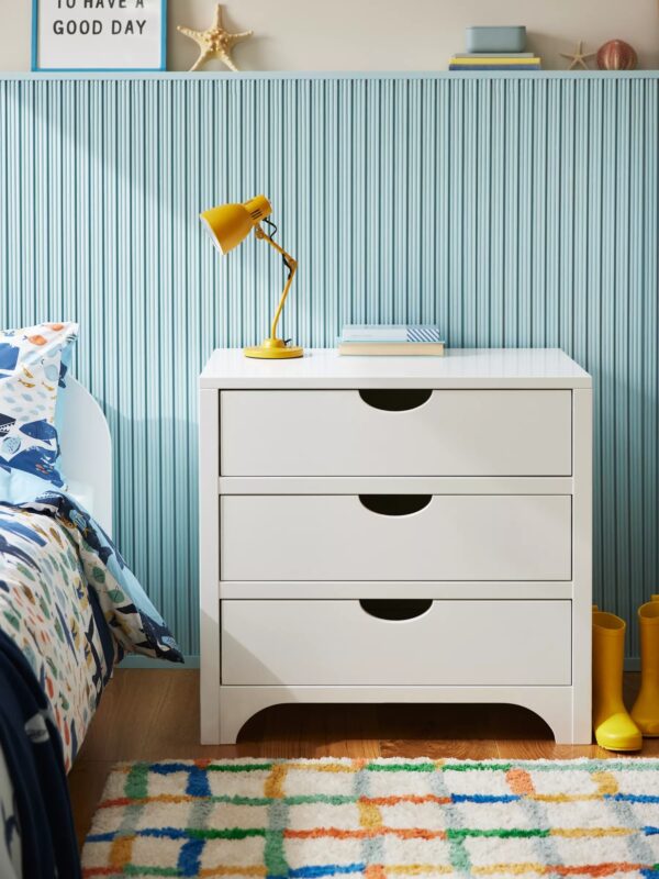 White 3-drawer chest with cut-out handles