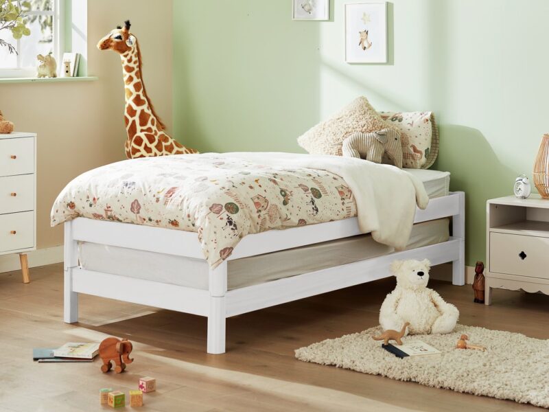 Kid's single twin stackable beds