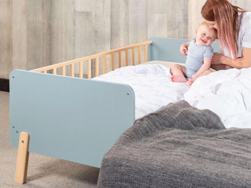 Blue/oak toddler bed