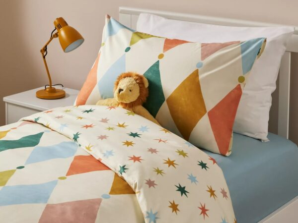 Diamond pattern bedding set