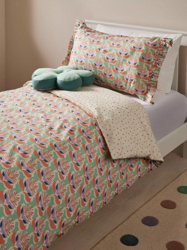 Floral duvet cover and pillowcase