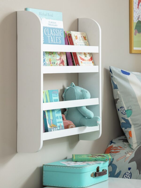 Wall mounted shelf unit